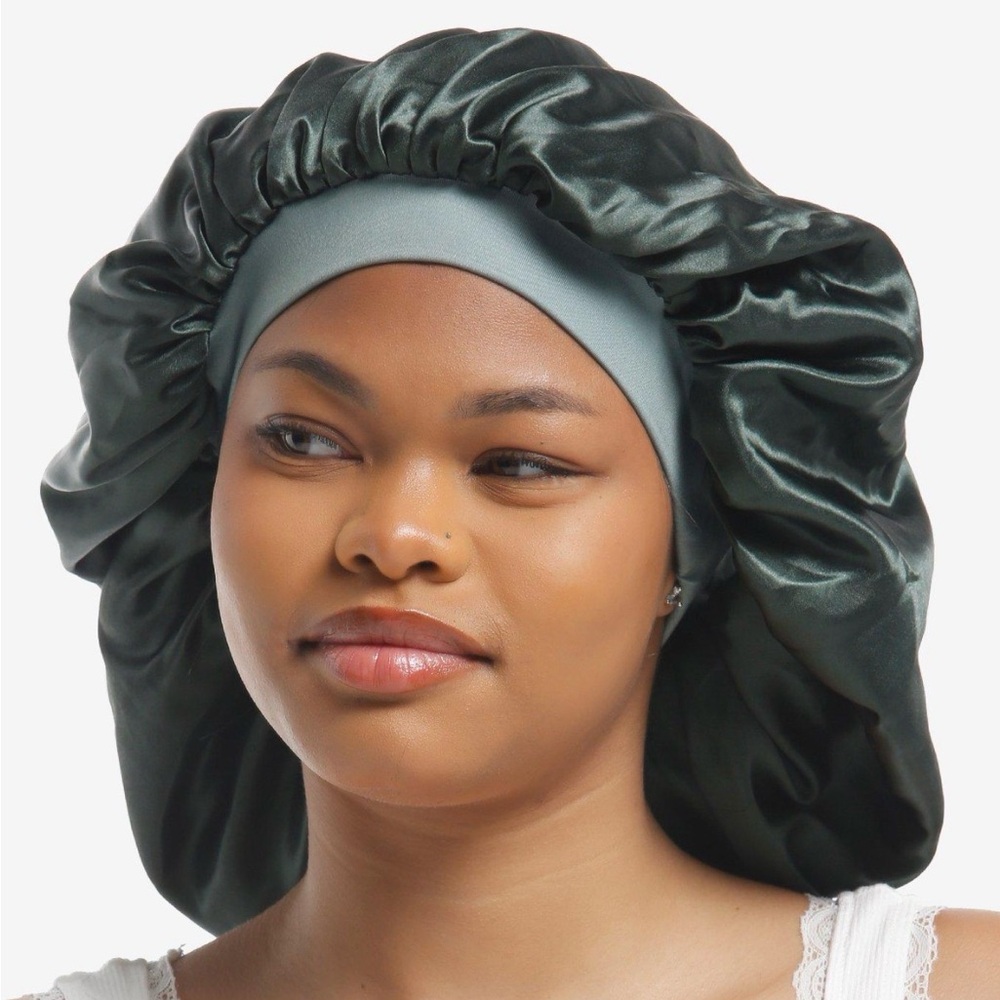 Lord of the Rings Reversible Satin Bonnet- New - Picture 2 of 3